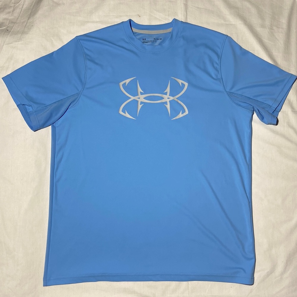 Under Armour ISO-CHILL Performance Shirt. Light Blue and White. X-Large